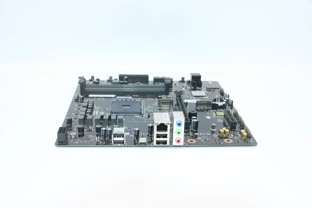 Lenovo 5B20W27654 bdplanar AMD Vermeer B550 motherboard