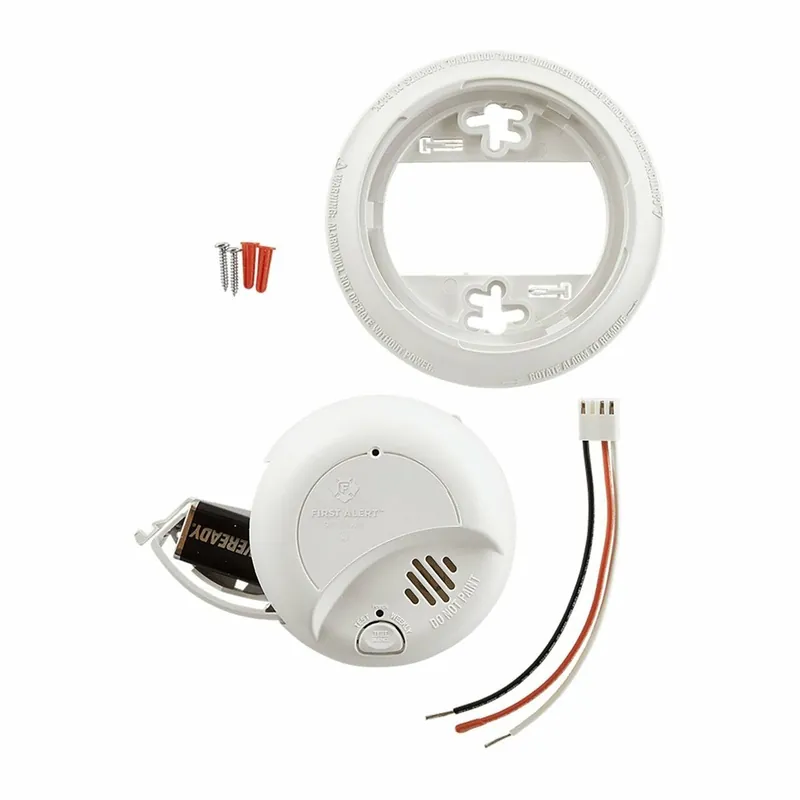 Brk 9120B 120V ac 60Hz Wire-In Smoke Alarm, 9V Battery Backup
