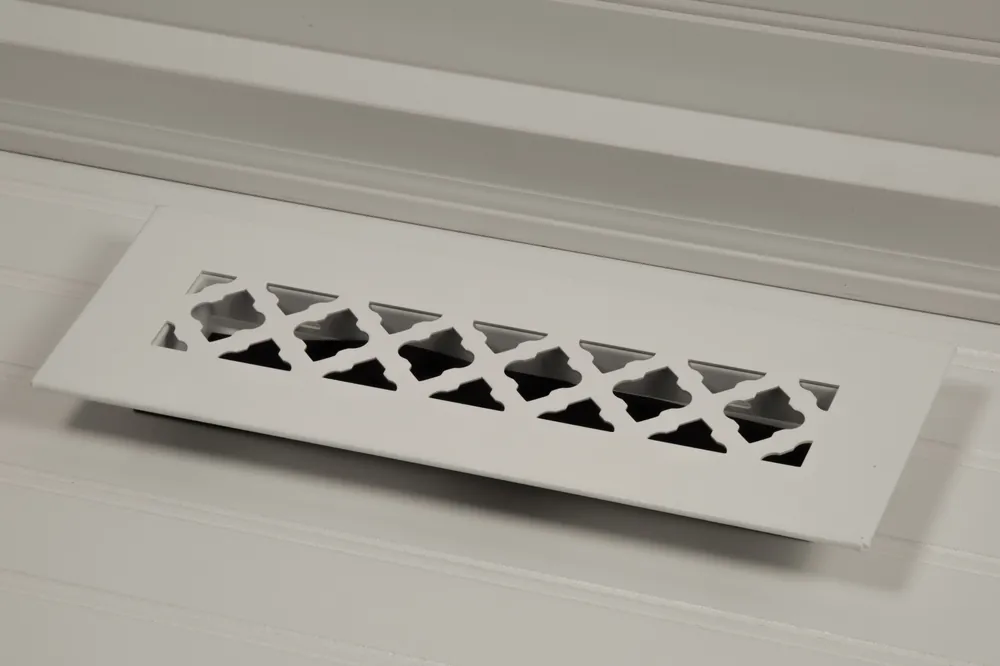 SteelCrest BTU10X2.25RWHN Fixed Return Floor Grille