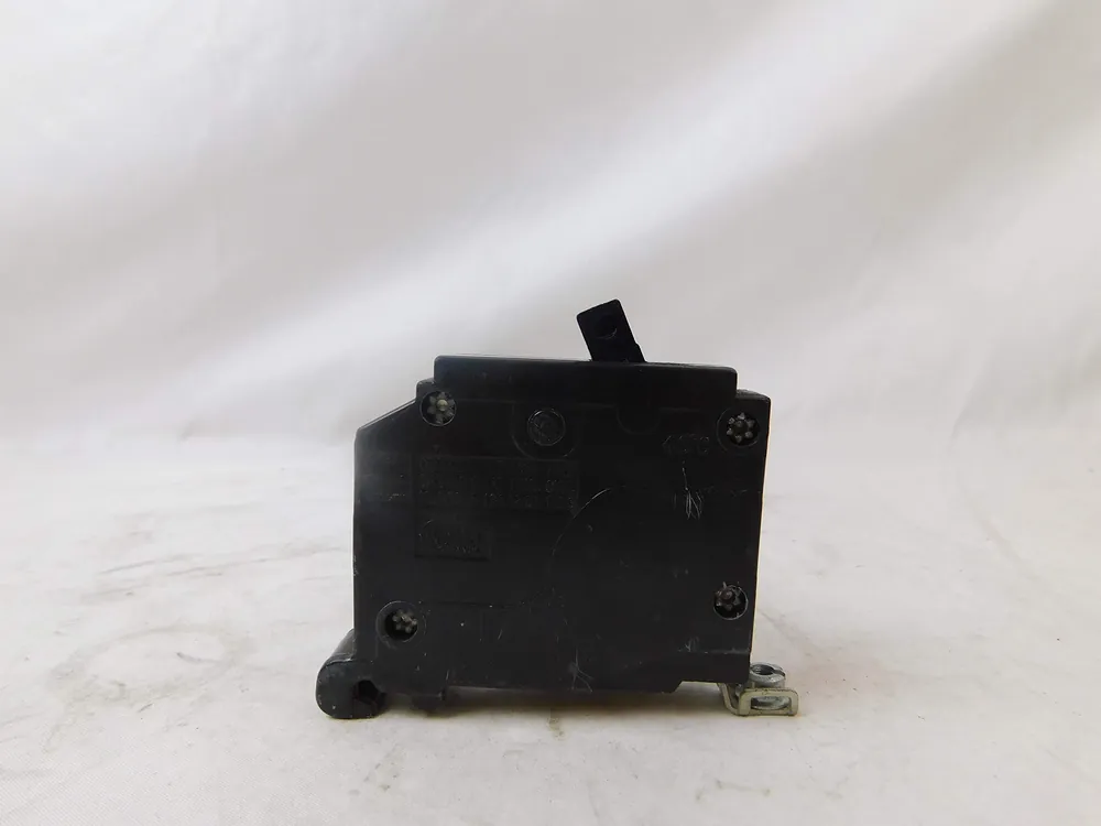 Eaton CHB130 CHB Standard Molded Case Circuit Breaker 30A 1P 120/240V