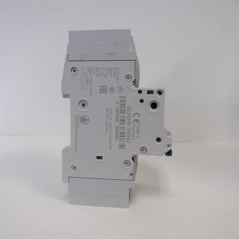 Siemens 5SJ4330-7HG42 Sentron Type NSJ Miniature Circuit Breaker 240 VAC 30 A